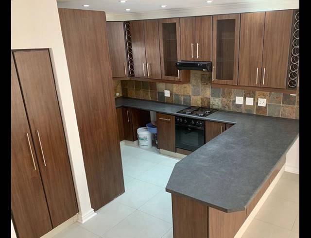 3 BEDROOM APARTMENT RENTED IN HUMEWOOD